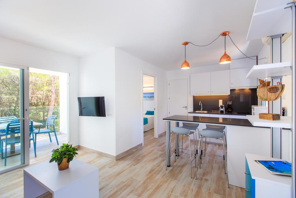 Pinos Playa Suites Platja de Migjorn Eksteriør billede