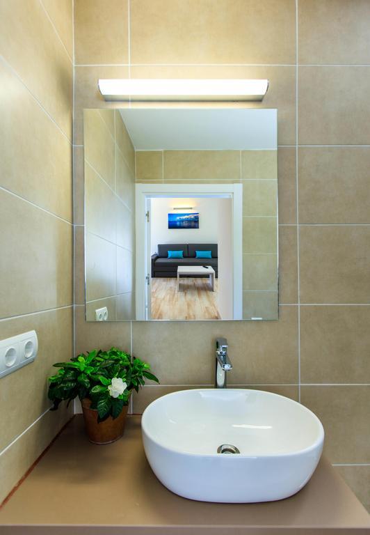 Pinos Playa Suites Platja de Migjorn Eksteriør billede