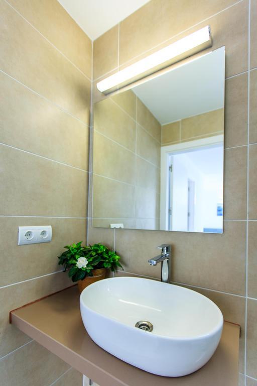 Pinos Playa Suites Platja de Migjorn Eksteriør billede